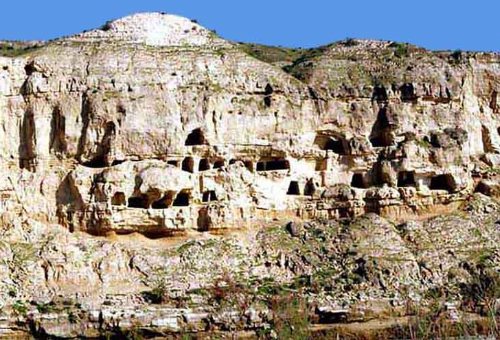 Chehel Khaneh Historical Caves in Dashtestan (Burazjan)