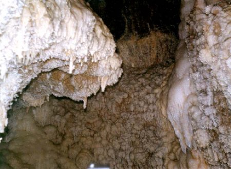 Chaal Nakhjir Cave - Delijan