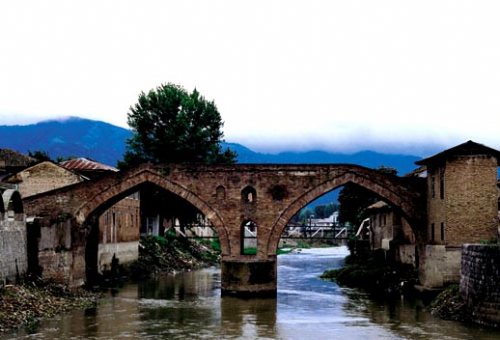 Kheshti Bridge in Langerood