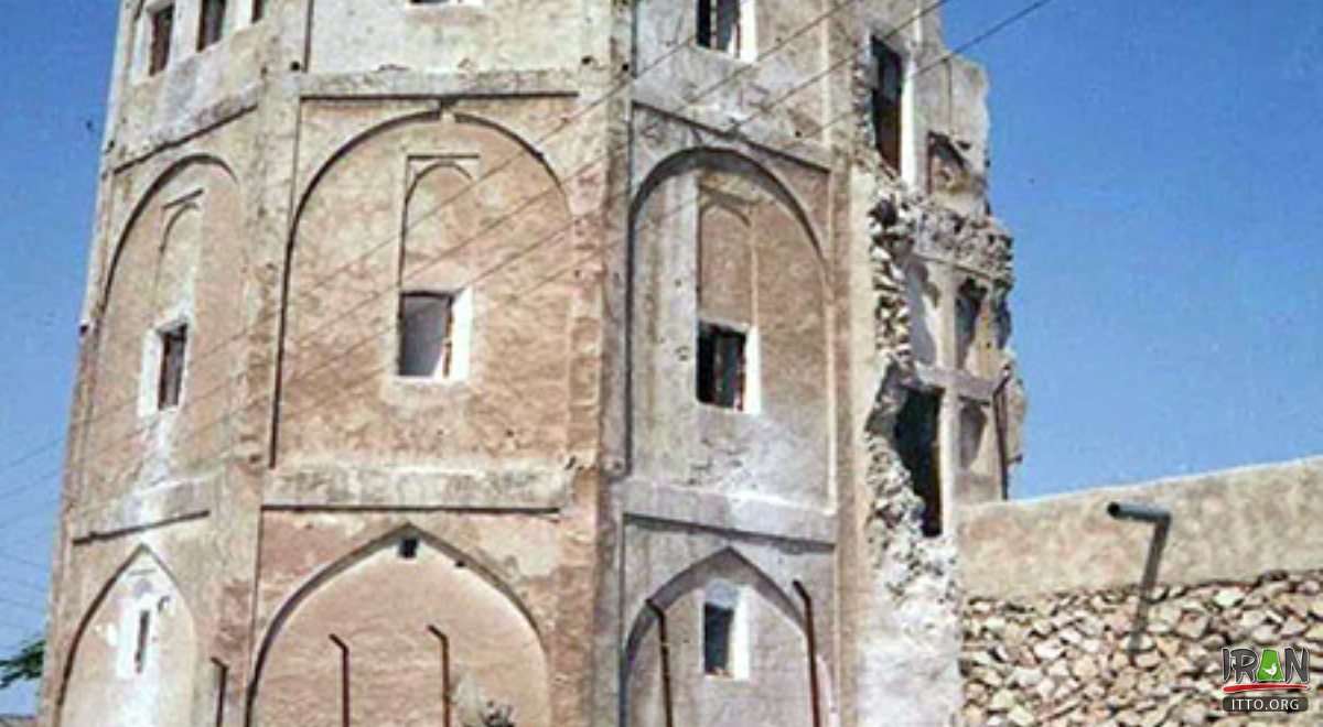 Khurmoj Castle in Khormoj (Dashti)