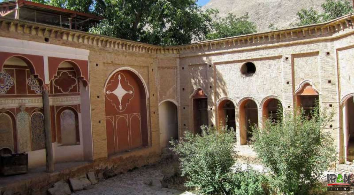 Abhari's House - Khansaar
