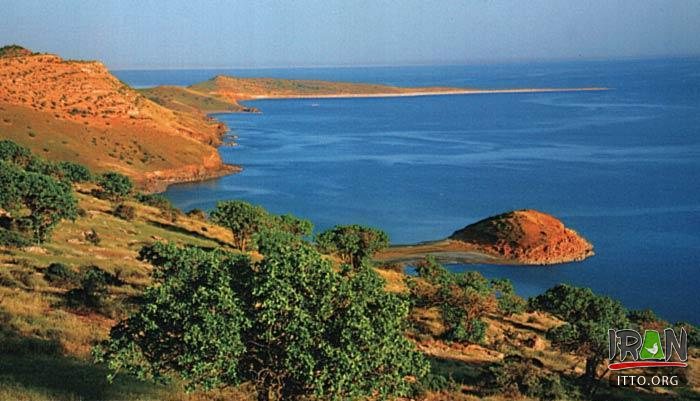 ashk,جزیره اشک,دریاچه ارومیه,urmiah lake