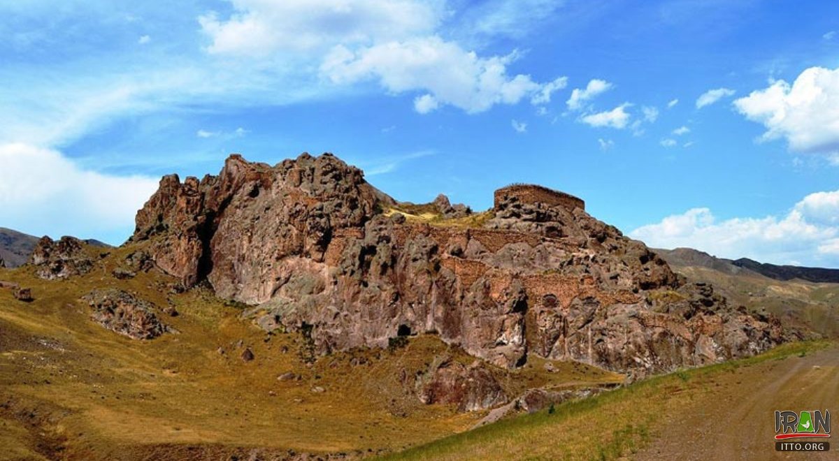 Ghaleh Dokhtar - Mianeh