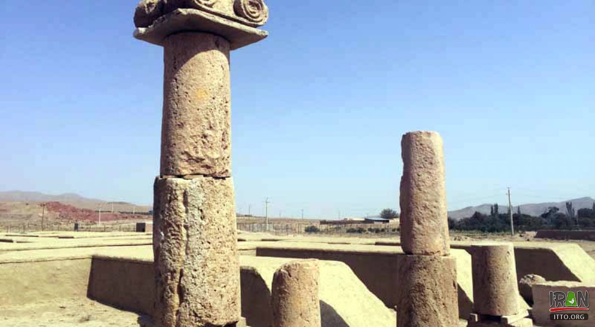 Khorheh ruins near Mahallat