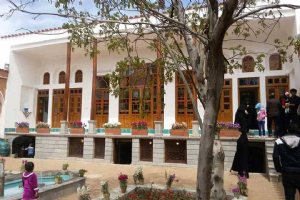 Mehrparvar Historical House - Najafabad