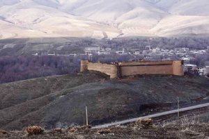 Oshtoran Village - Tuyserkan