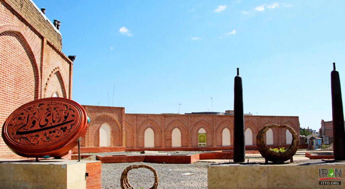 Tomb of Pourya-ye Vali in KHOY