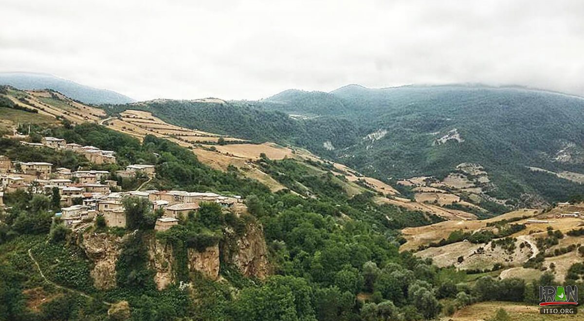Ghaleh Ghafeh Village - Minoodasht