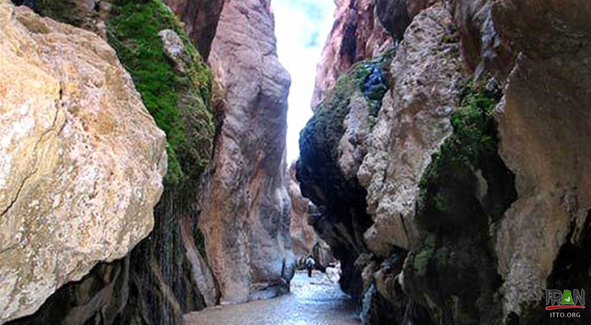 Tabas (Kal-e Jeni Canyon)
