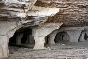 Sangtarashan Cave - Jahrom