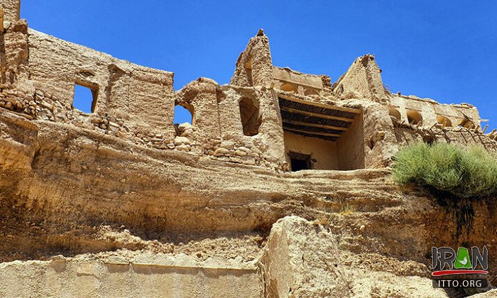 Izadkhast Castle near Abadeh