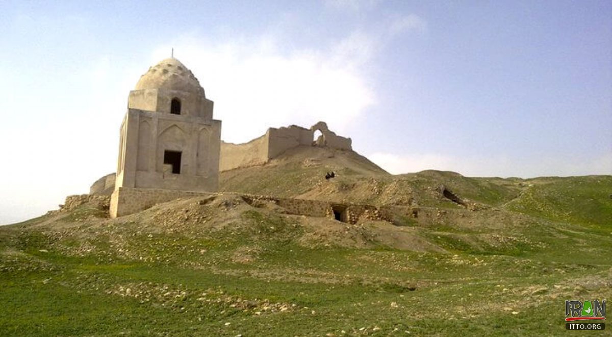 Ejdeha Peykar Castle - Laar