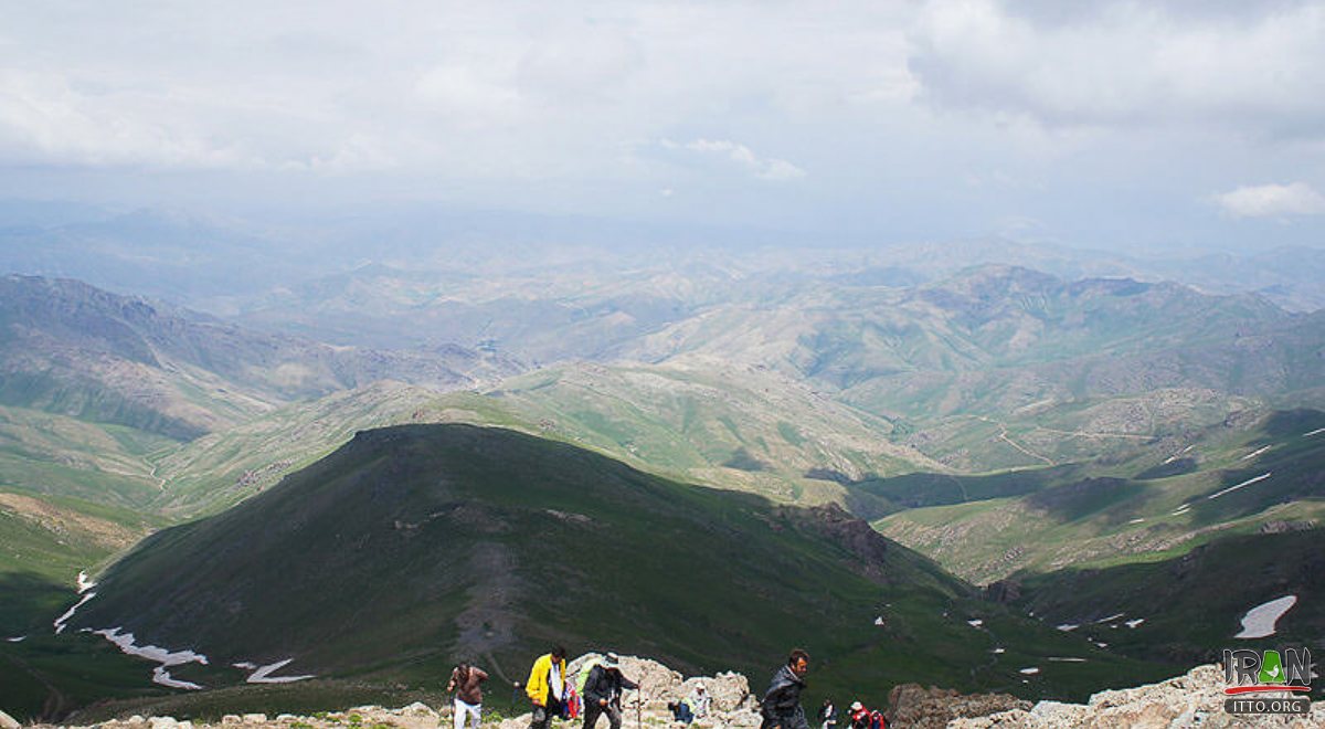 Chel Chameh (Chehel Cheshmeh) Mountains - Divandarreh