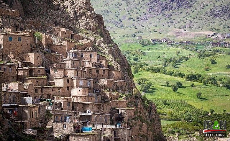 Uraman Takht Village Photo Gallery - Iran Travel and Tourism