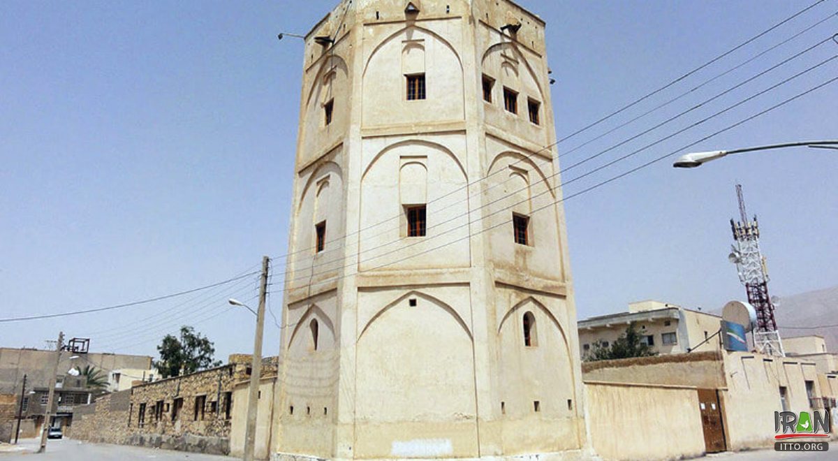 Khurmoj Castle in Khormoj (Dashti)