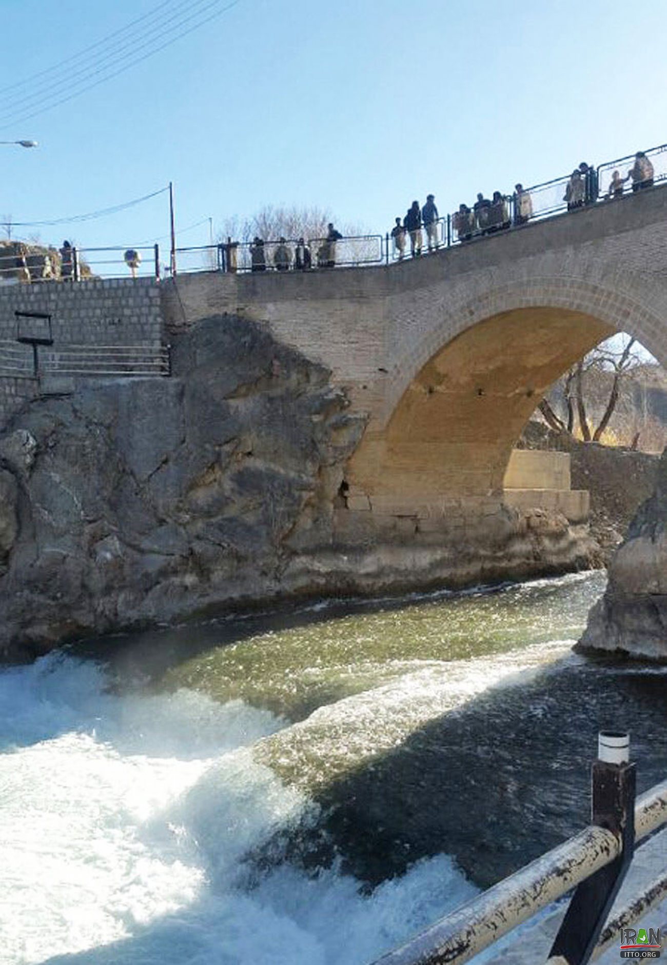 Zaman Khan Historical Bridge Photo Gallery - Iran Travel and Tourism