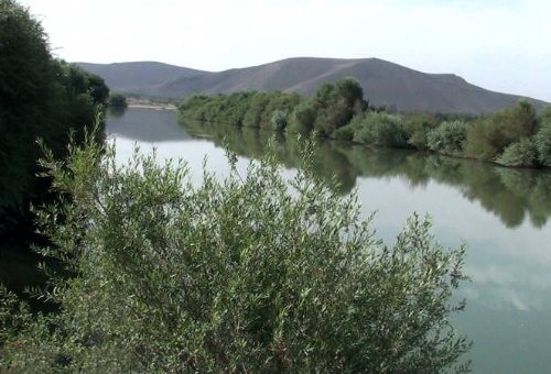 Simineh River (Siminnerud) in Miandoab