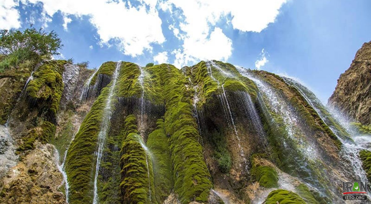 Poonehzar Waterfall - Fereydunshahr (Fereidonshahr)