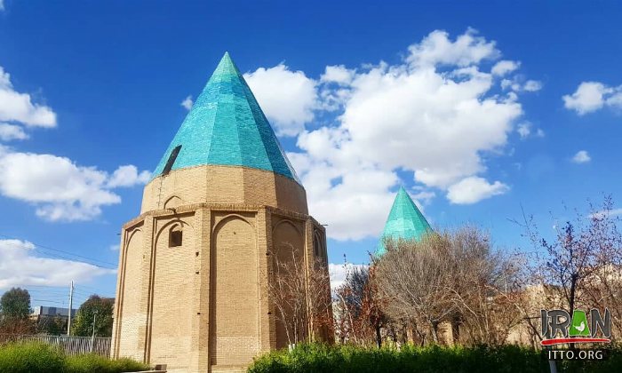 Gonbad Sabz Garden - Qom