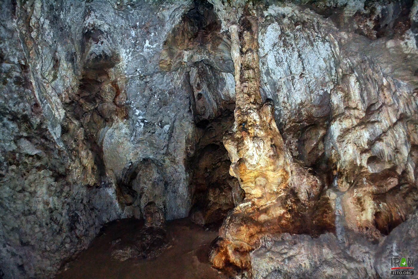 Tang-e-Chowgan Cave,Shahpour Sasani Cave,Shahpur cave,Shapour cave in Kazerun,غار شاپور,بیشاپور,bishapour,bishapur,kazeron,kazerun,fars province,استان فارس,کازرون,کازرن,bishapur cave,tang chogan,tangeh chogan,تنگه چوگان,تنگ چوگان,bishapoor cave,shapoor cave,shapor cave
