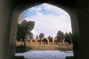 Hojaib Caravanserai - Buin Zahra