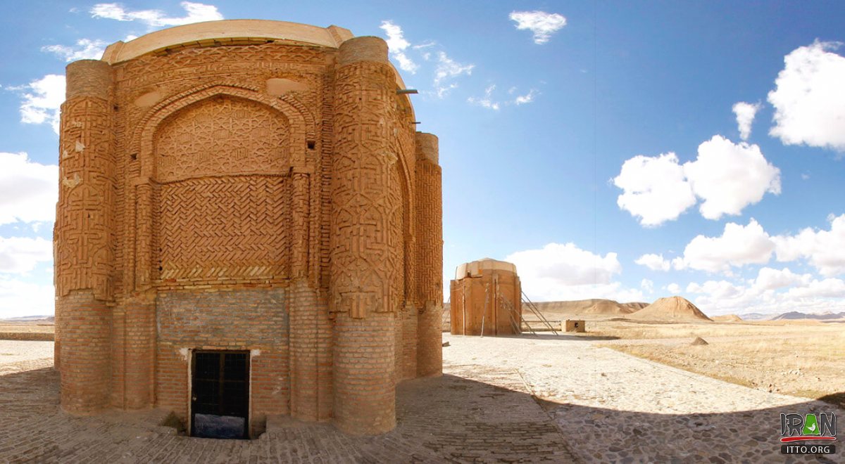 Kharraqan towers - Buin Zahra