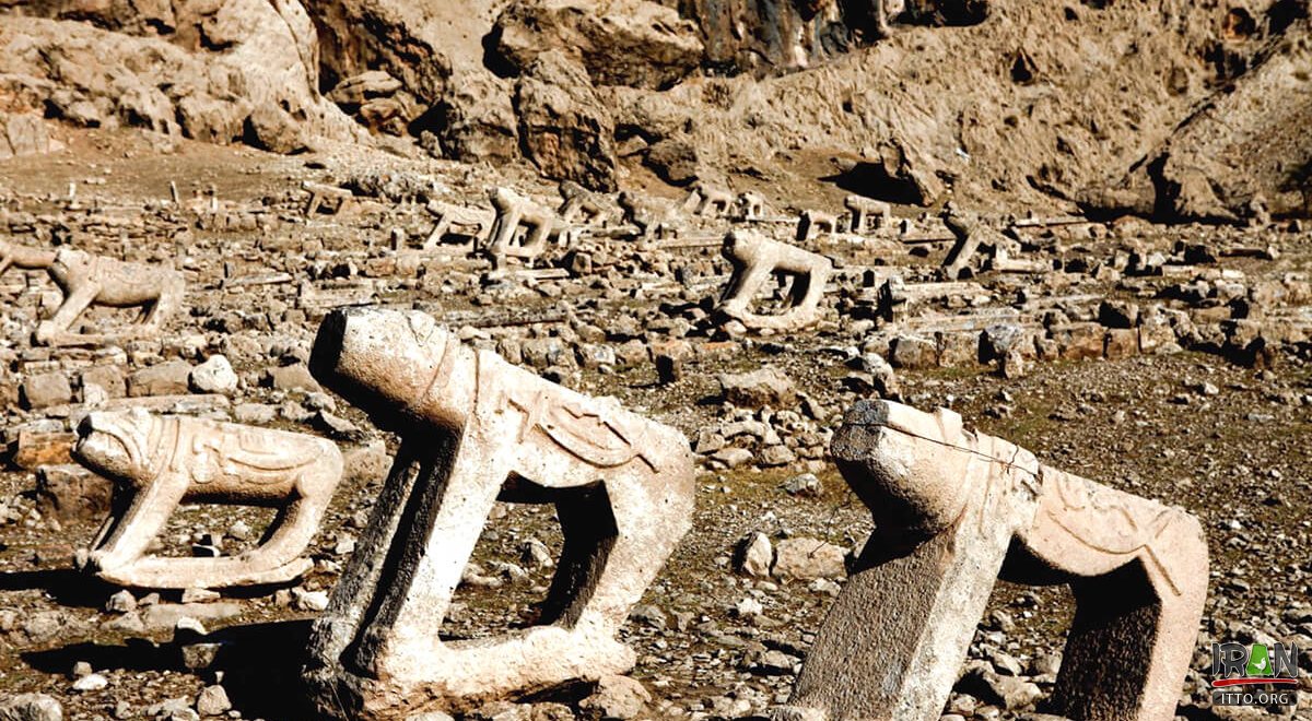 Izeh Ancient Cemetry