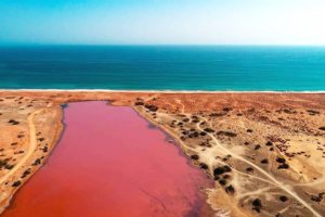 Lipar Pink Lagoon - Sistan va Balouchestan Province