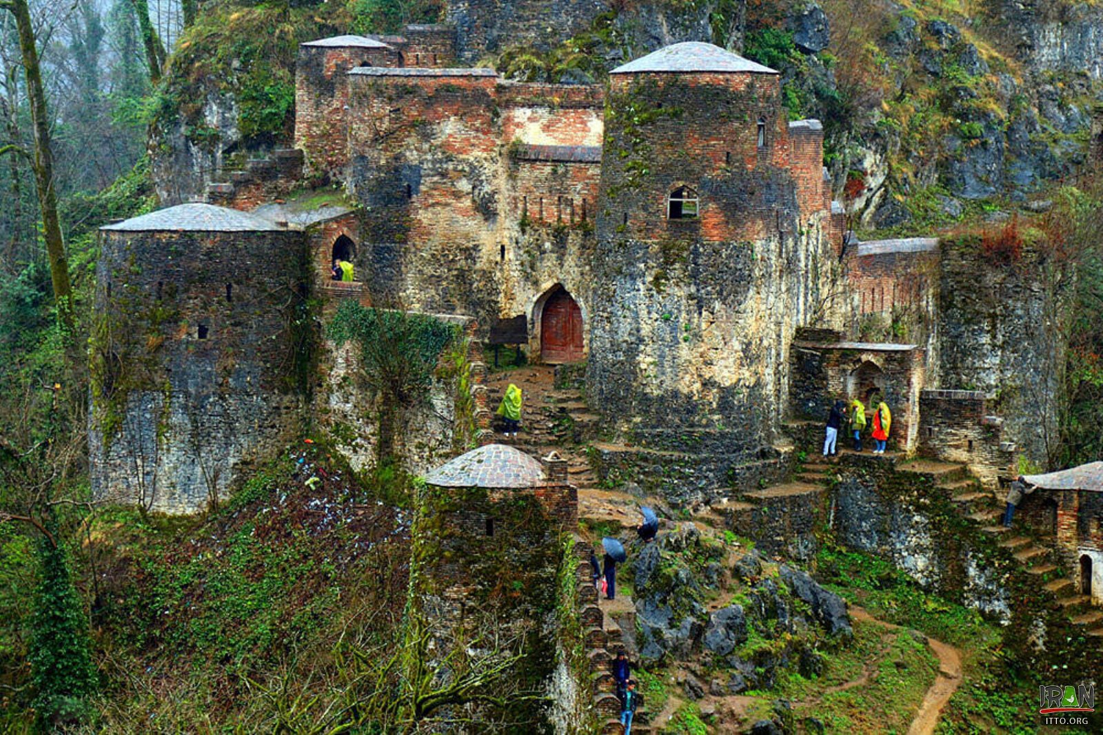 Rudkhan Castle (Ghaleh Roodkhan) Photo Gallery - Iran Travel and Tourism