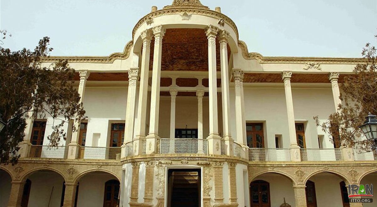 Salar Mohtasham Edifice - Khomeyn