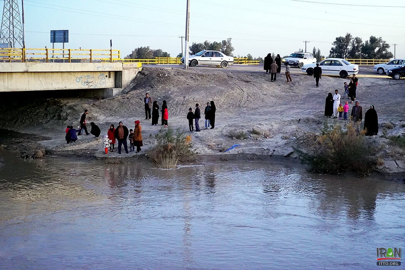 Hirmand River (Helmand) Photo Gallery - Iran Travel and Tourism