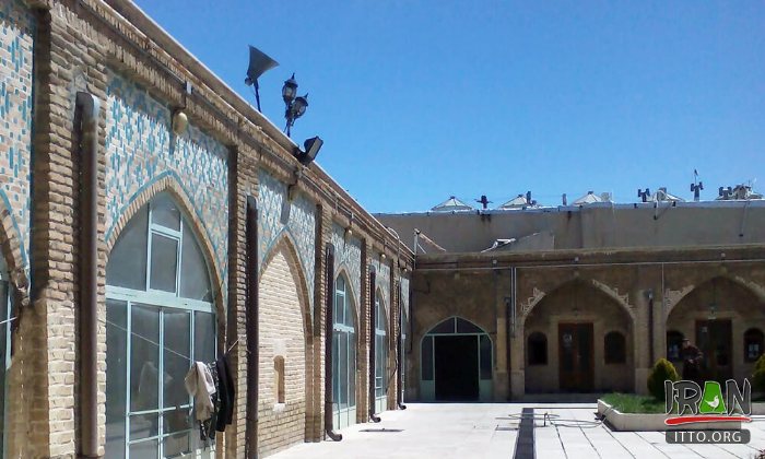 Chehel Sotoun Mosque - Zanjan